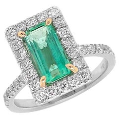 Ring Colombian Large Emerald Extra Quality & Diamonds