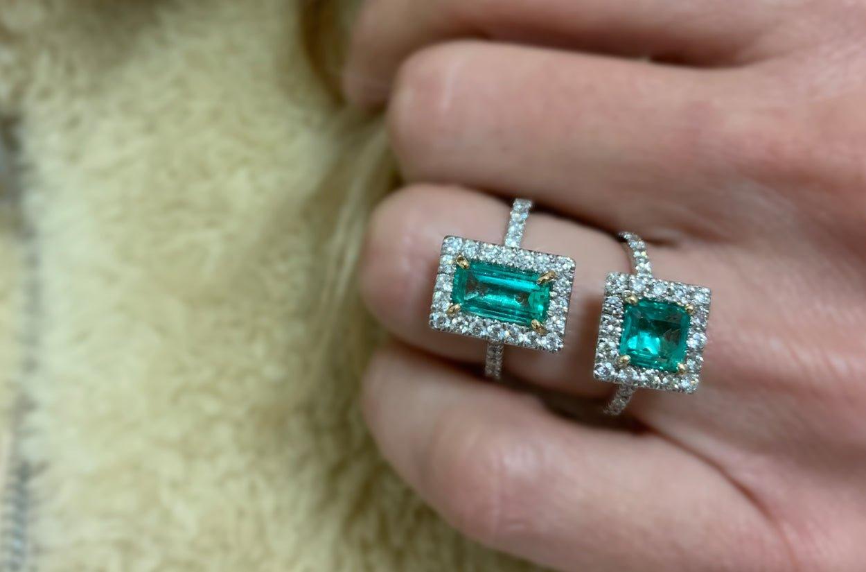 Ein atemberaubender Ring aus 18-karätigem Weißgold mit einem unbehandelten Smaragd von 1,04 Karat, der von 30 Brillanten von insgesamt 0,58 Karat akzentuiert wird. Mit einem Gewicht von 4,2 Gramm und einer Größe von 5 ist dieses elegante Stück ein