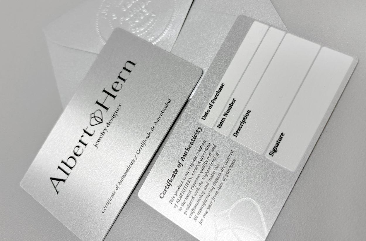 Kolumbianischer quadratischer Smaragdring in Extraqualität und Diamanten (Carréeschliff) im Angebot