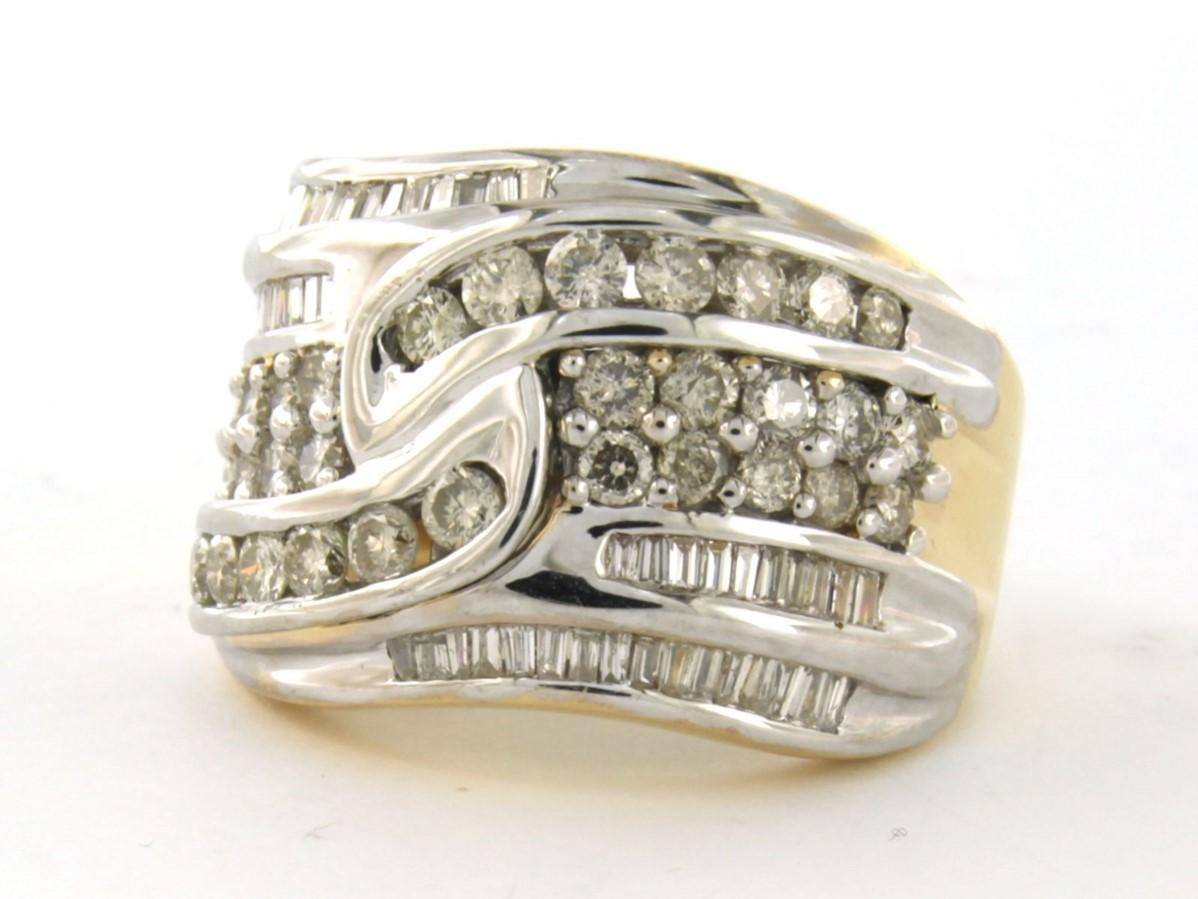 Brilliant Cut Ring Diamond 18k bicolor gold For Sale