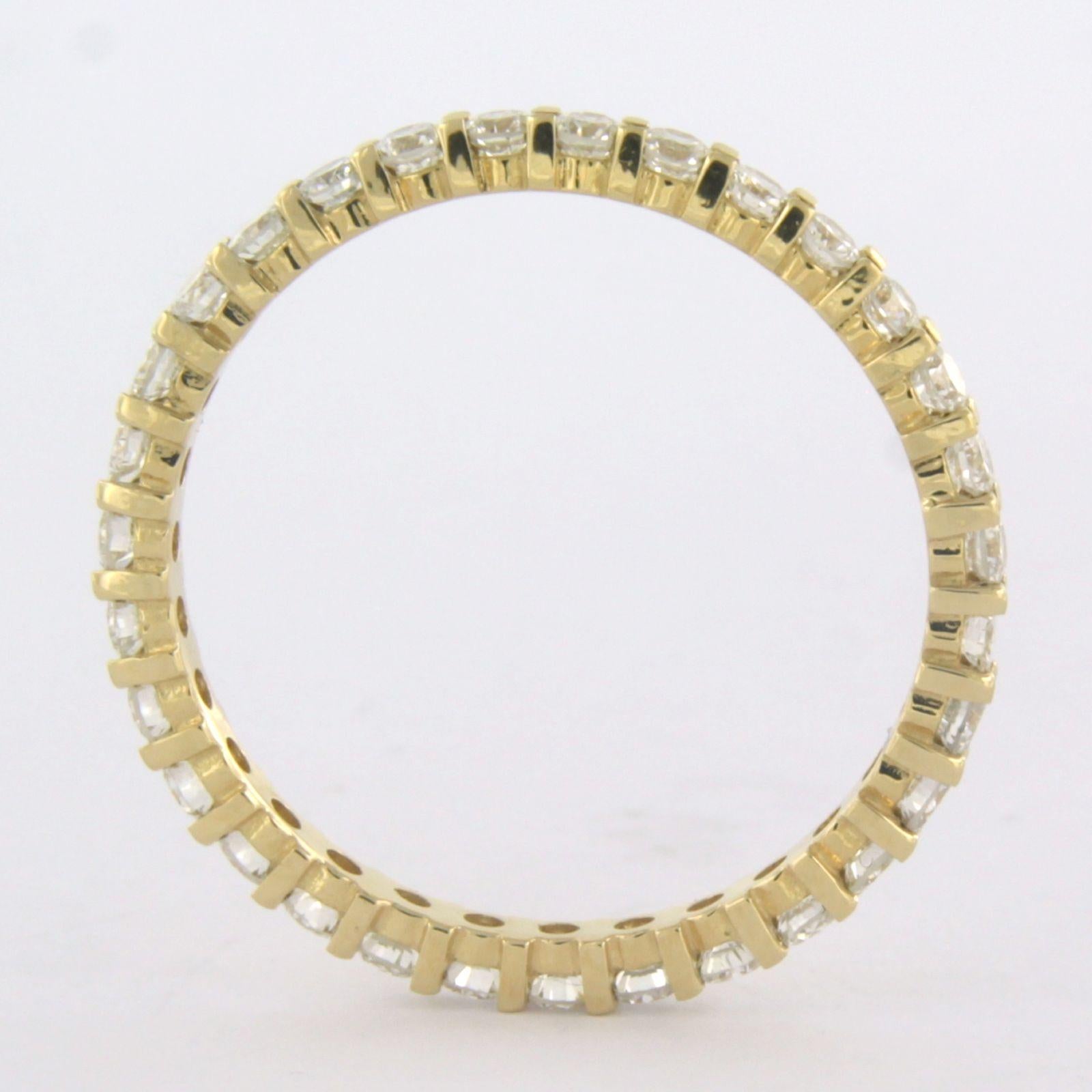 18 kt yellow gold eternity ring set with brilliant cut diamond 0.96 ct G/H VS/SI - ring size 57

detailed description

The top of the ring is 2.0 mm wide and 2.0 mm high

weight 1.8 grams

Set with

- 31 x 2.0 mm brilliant cut diamond, approx. 0.96