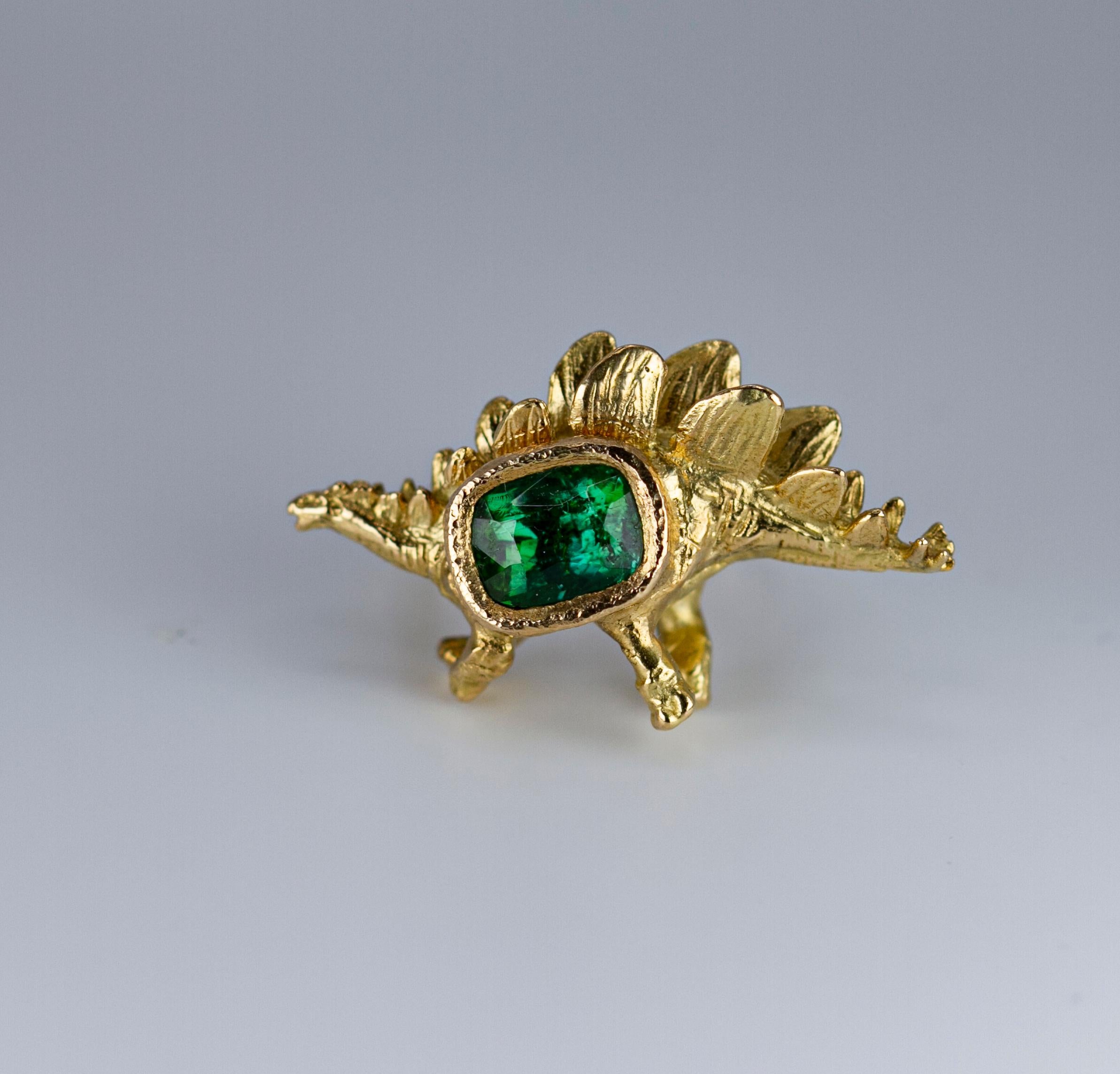 Ring „Didi The Dinosaur“ aus Turmalin und 18 Karat Gold. für Damen oder Herren im Angebot