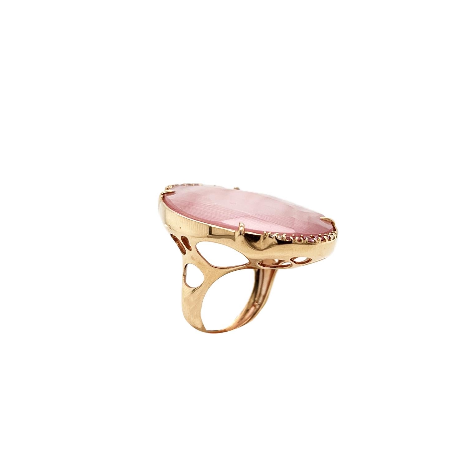 Modern Ring Doublet (optic fiber rock crystal), 18K gold, pink sapphires and diamonds For Sale