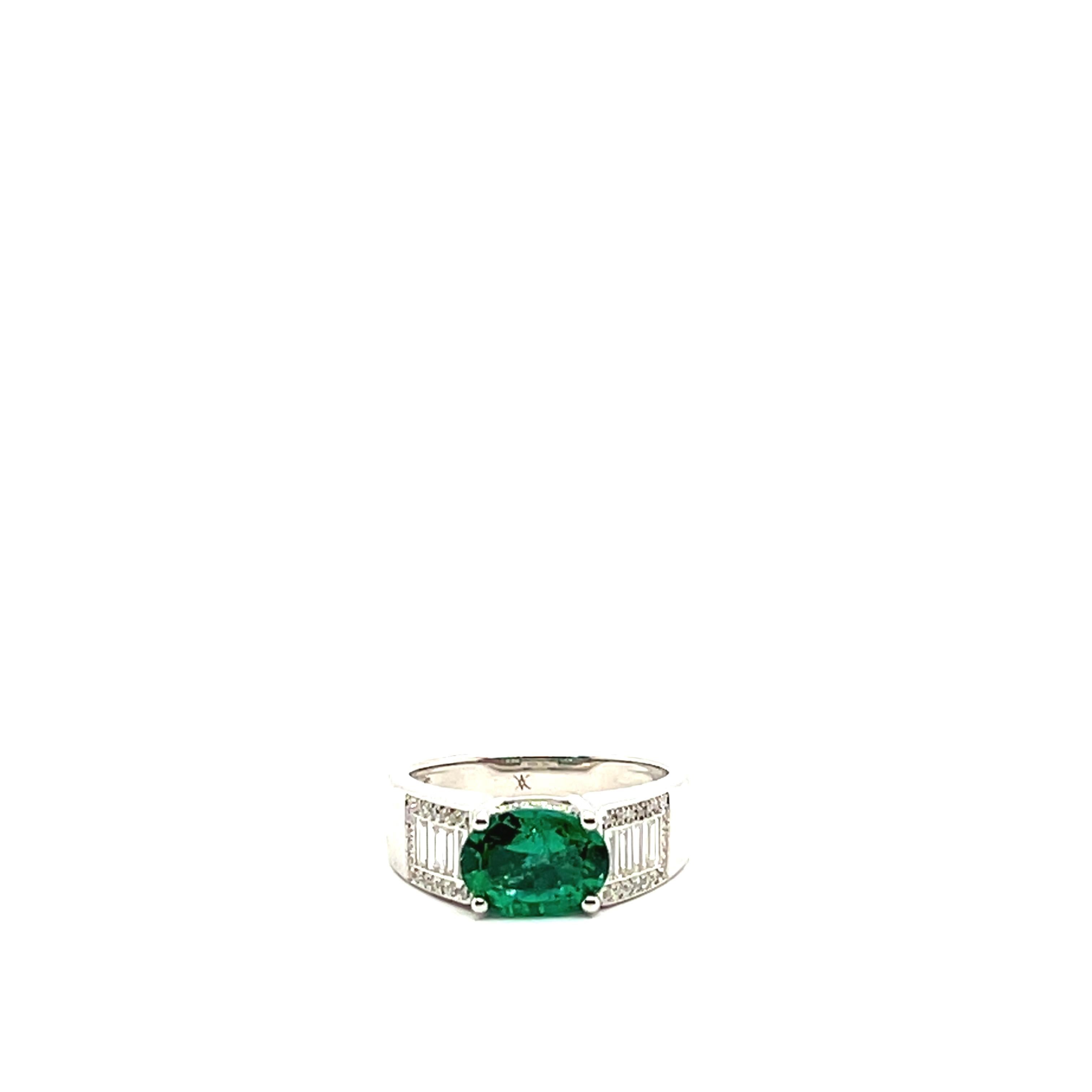 Ring Emerald 1, 61 Carats Diamonds White Gold 18 Carats In New Condition For Sale In Vannes, FR