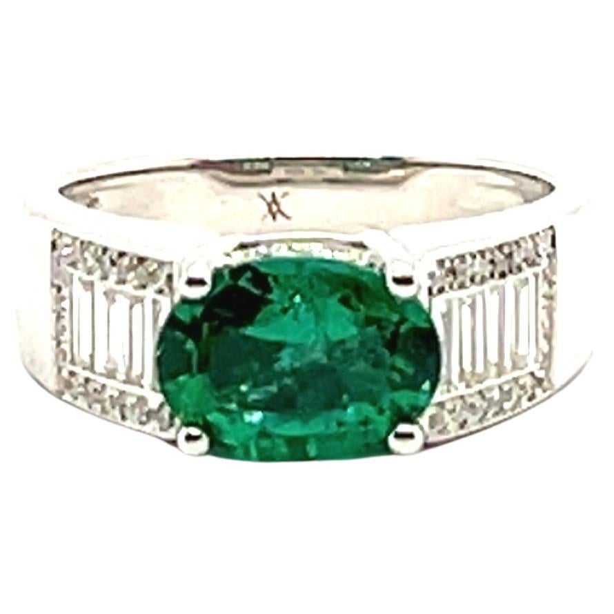 Ring Emerald 1, 61 Carats Diamonds White Gold 18 Carats For Sale