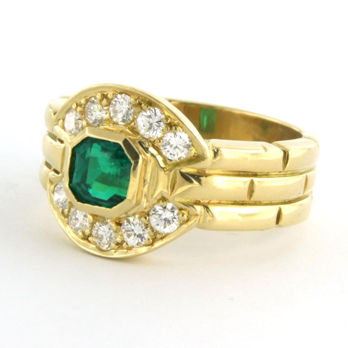 Emerald Cut Ring Emerald Diamond 18k yellow gold For Sale