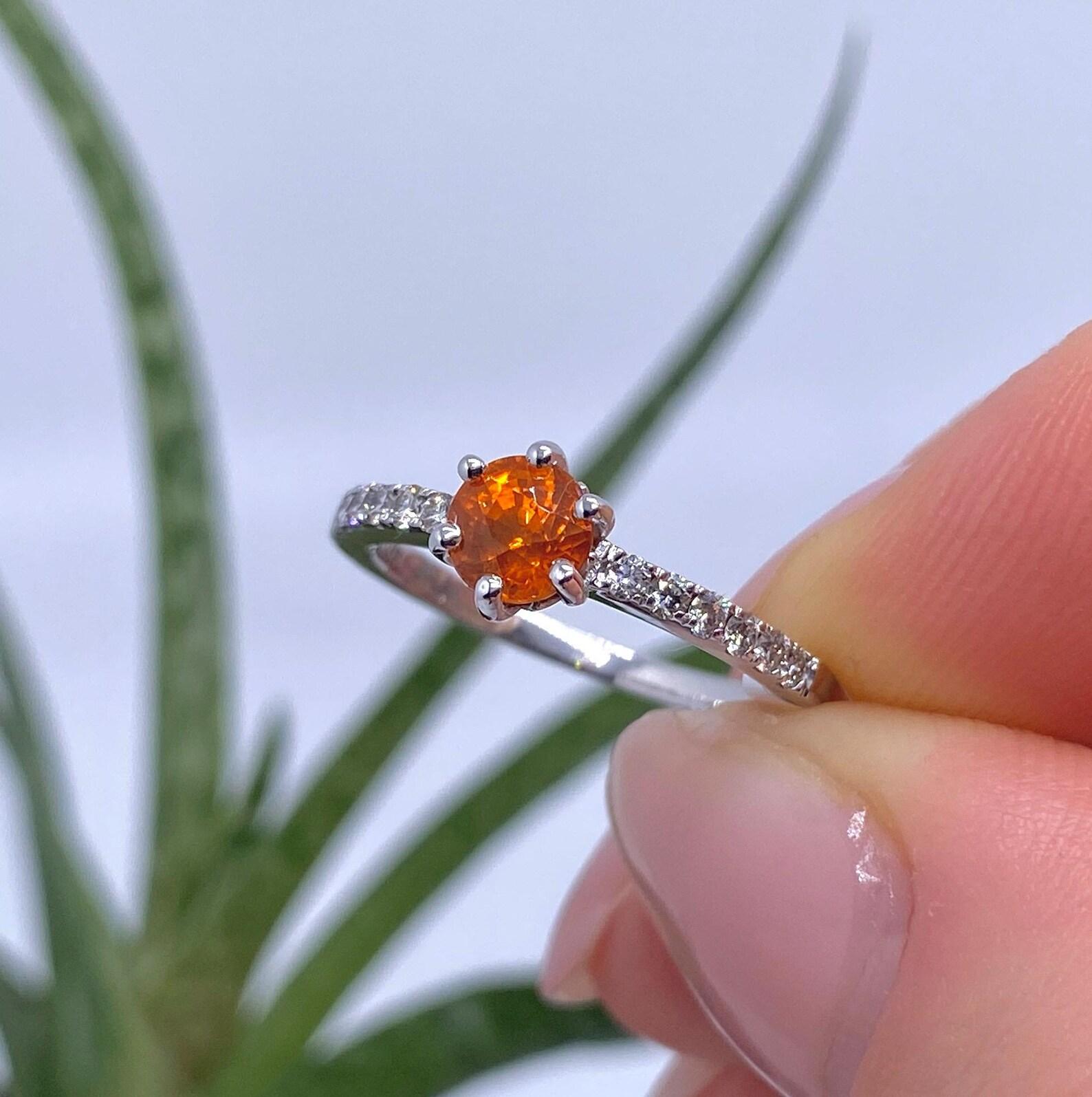 Brilliant Cut Ring Fanta Garnet and Diamonds natural gems, 14 Karat White Gold, 7US, Certified For Sale