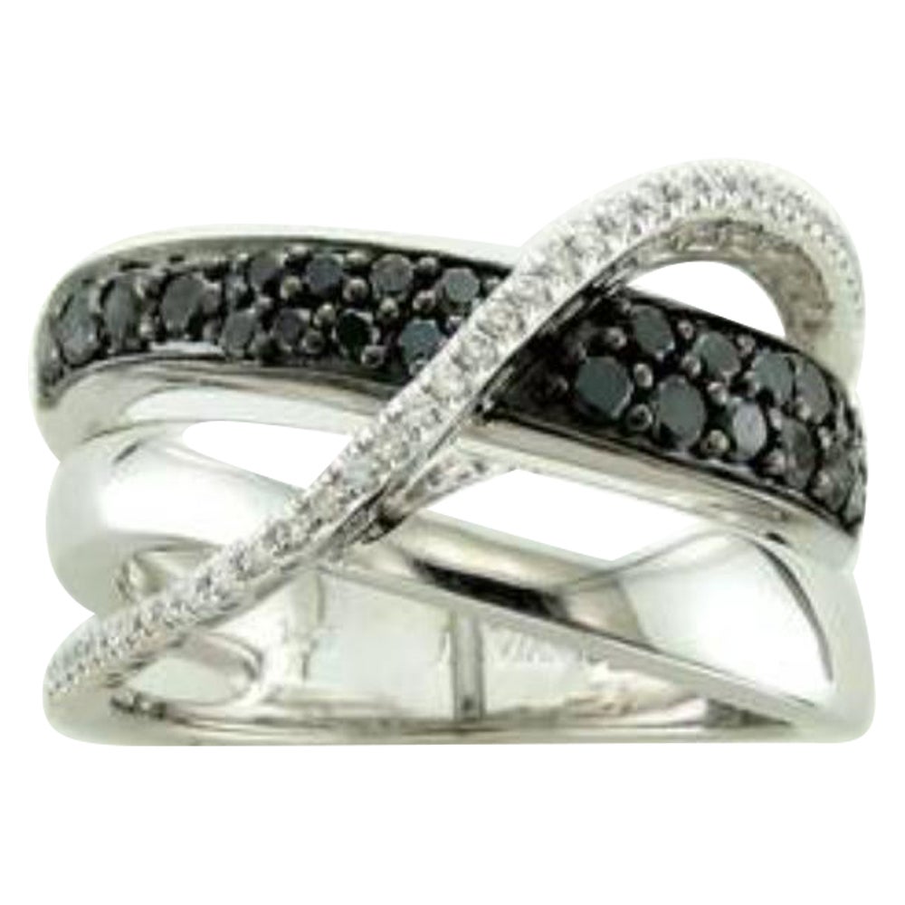 Anillo con Diamantes Mora , Diamantes Vainilla engastados en Oro Vainilla de 14K en venta