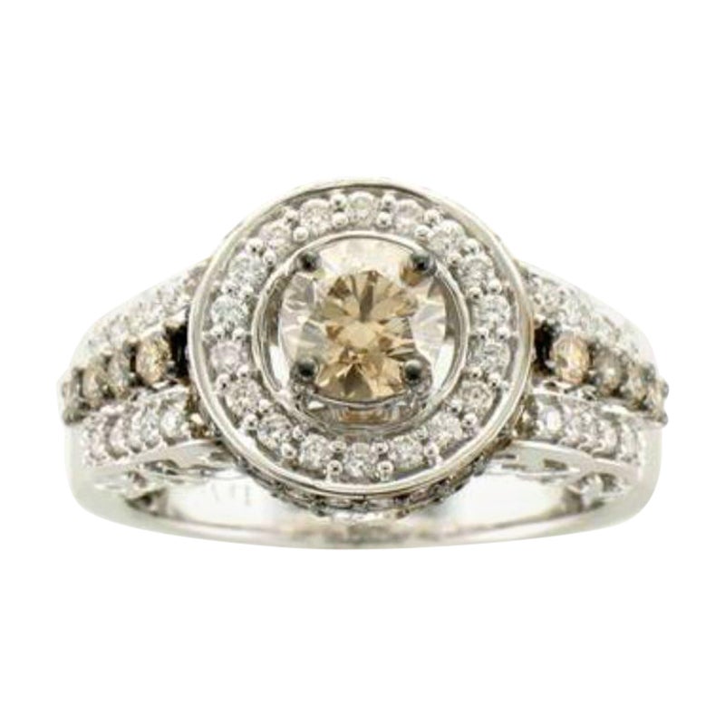 Anillo con diamantes de nuez confitada, chocolate y vainilla engastados en oro de 14k en venta