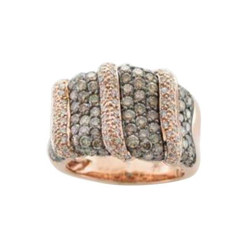 Ring mit schokoladenbraunen Diamanten und Vanilla-Diamanten in 14K Erdbeergold gefasst