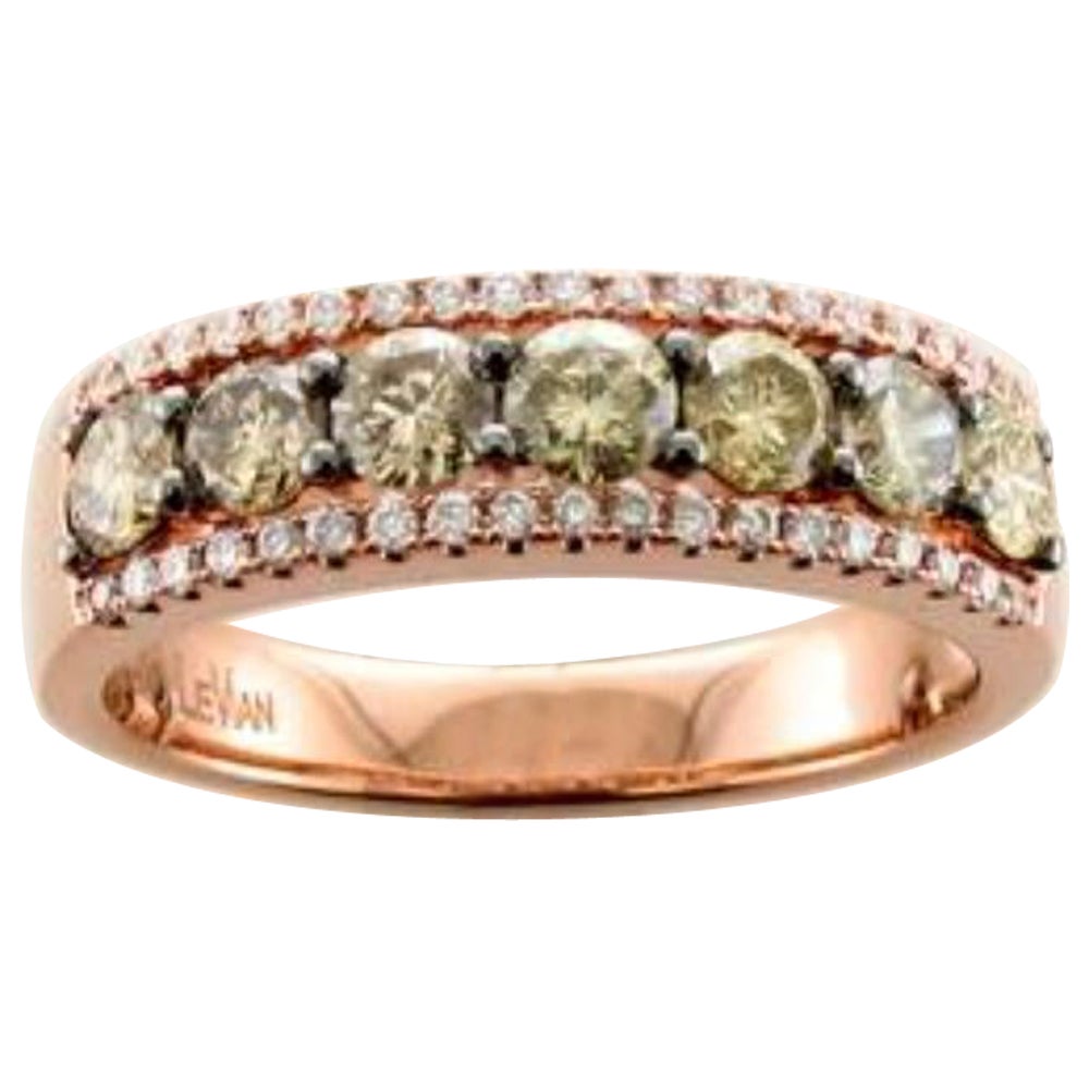 Ring mit schokoladenbraunen Diamanten und Vanilla-Diamanten in 14K Erdbeergold gefasst