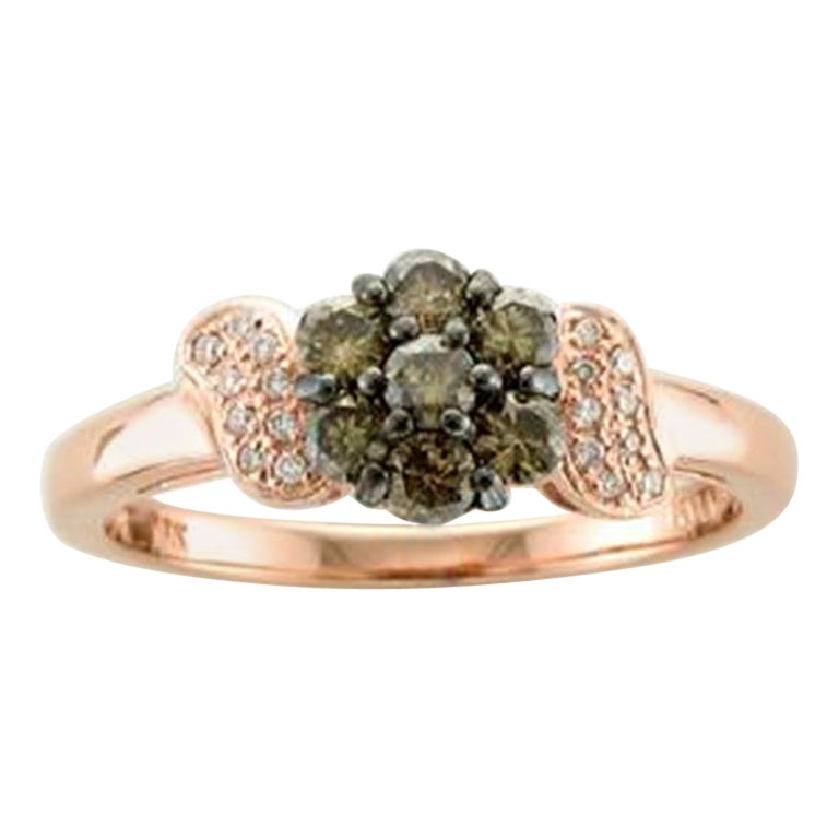 Anillo con Diamantes Chocolate , Diamantes Vainilla engastados en Oro Fresa de 14K
