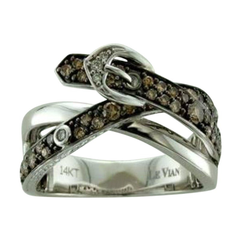 Bague avec diamants chocolat , diamants vanille sertis en or 14 carats en vente