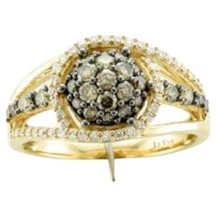 Ring mit Diamanten aus Schokolade und Vanille, gefasst in 14K Honey Gold