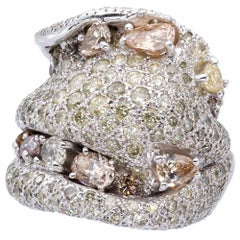 Ring von d'Avossa Masterpiece Rings Kollektion mit ausgefallenen natürlichen Diamanten