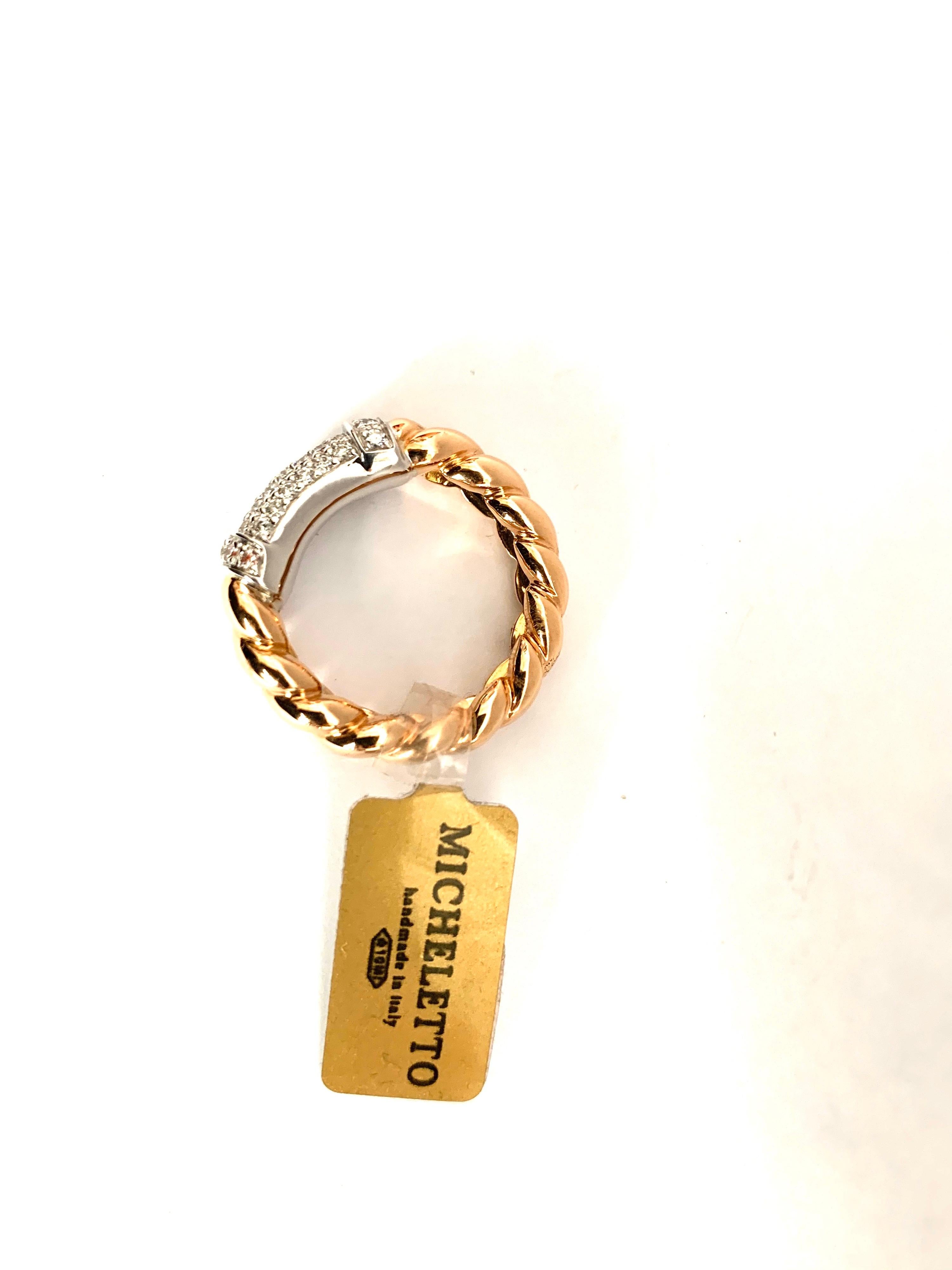 Bague de corde en or rose 18 carats avec diamants blancs Neuf - En vente à Milano, Lombardia