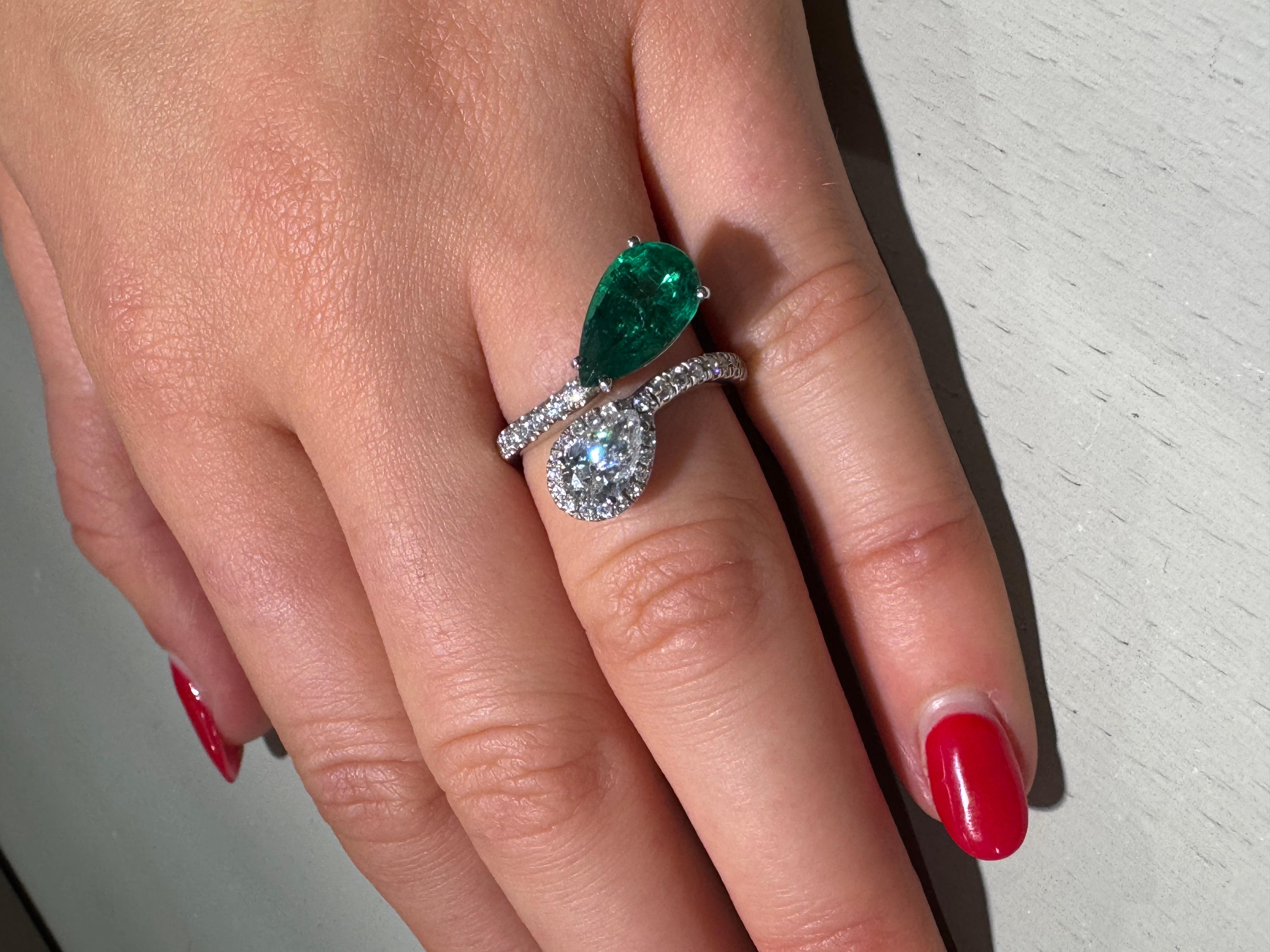 Ring Gia Diamanten zertifizierter Smaragd mit Gold 18 Karat im Angebot 1