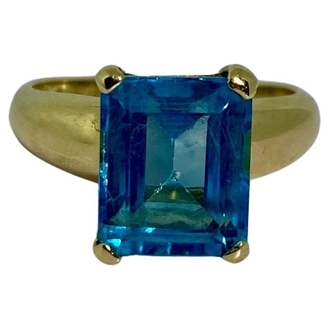 Ring Gold 14 Carat with Stunning Facetted Topas 6.17 Carat For Sale