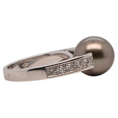 Ring aus Graugold mit 18 Karat Diamanten und Tahiti-Perlen