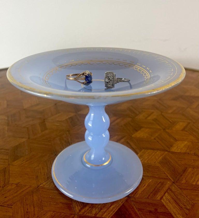 19th century Opaline Ring Holder / Jewelry Dish For Sale 1