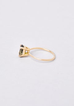 Ring Ikenna in 18k gold with green tourmaline