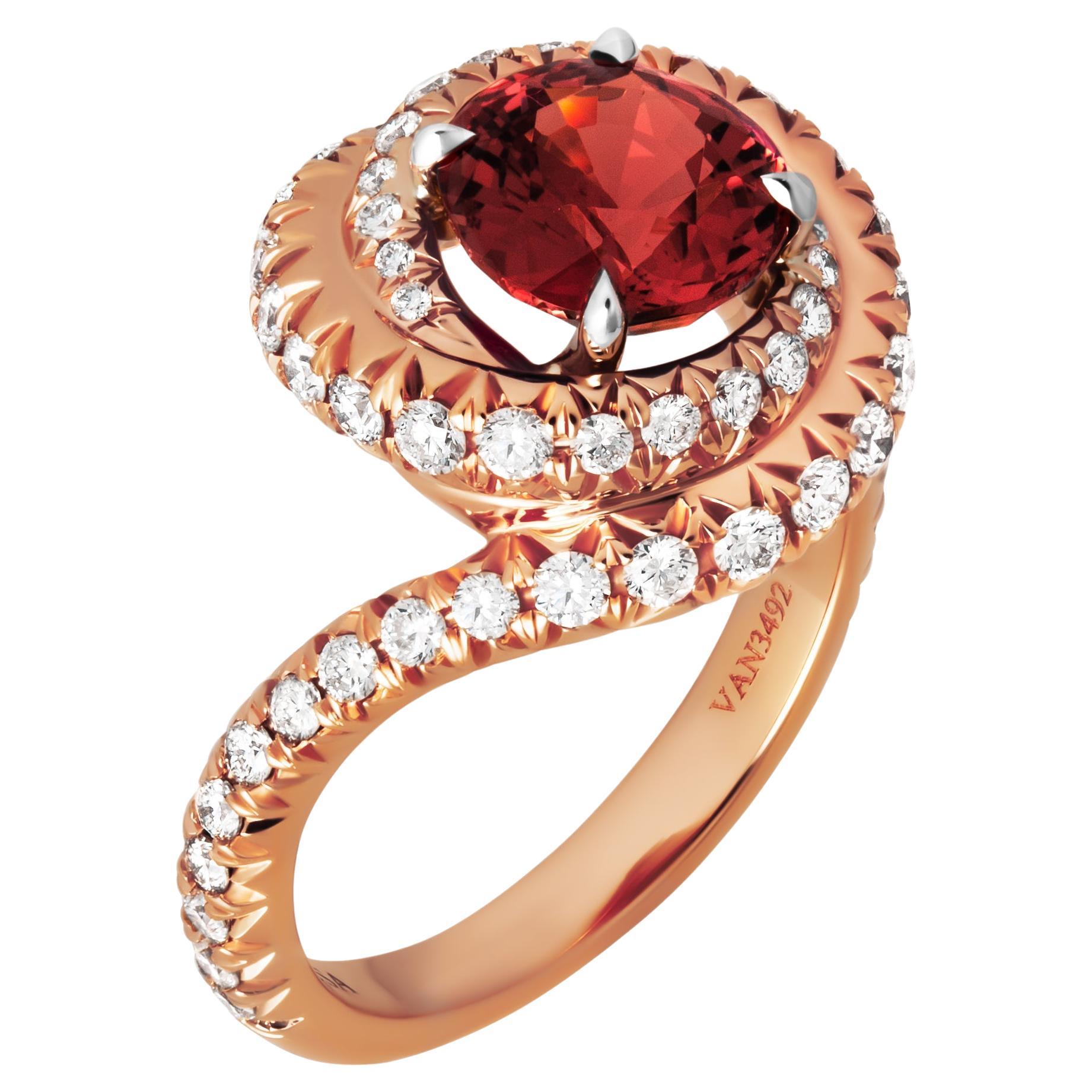 Ring in 14K Rose Gold with 2.10ct Peach Spinel