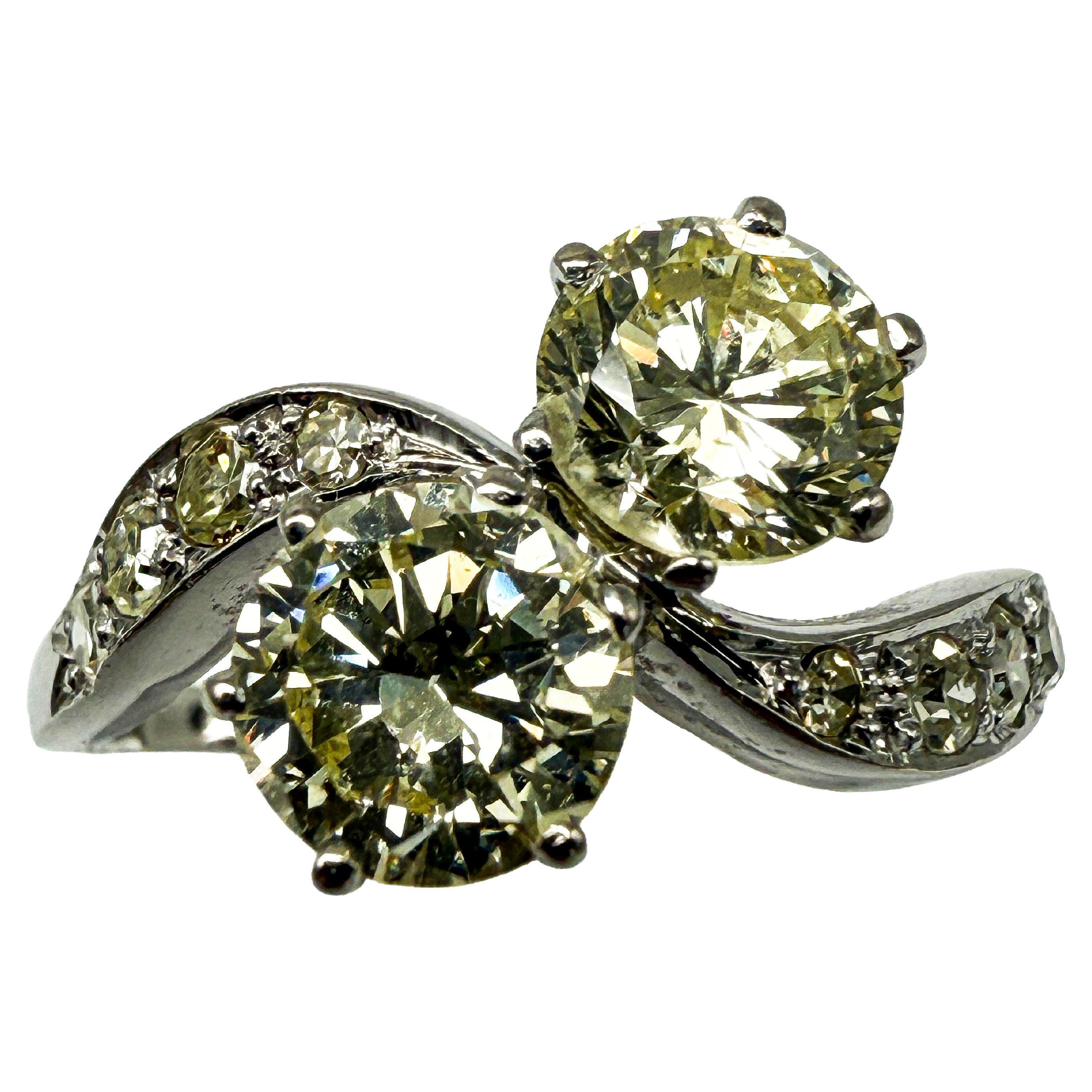 Ring in 14K White Gold with Diamonds For Sale