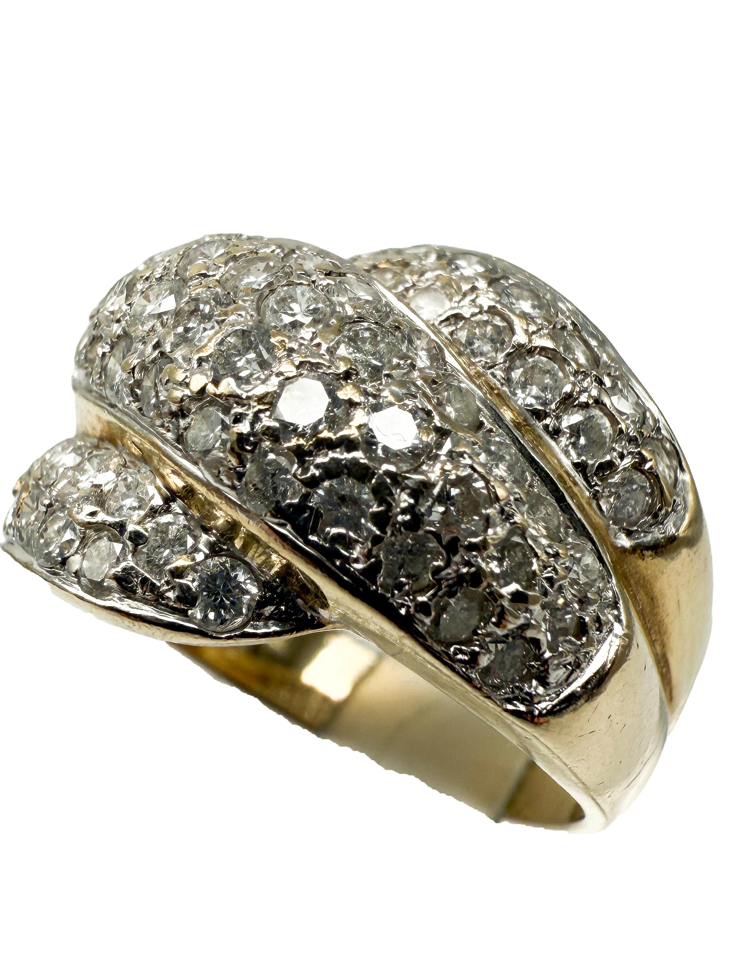 Modern Ring in 14K Yellow Gold with Diamonds For Sale