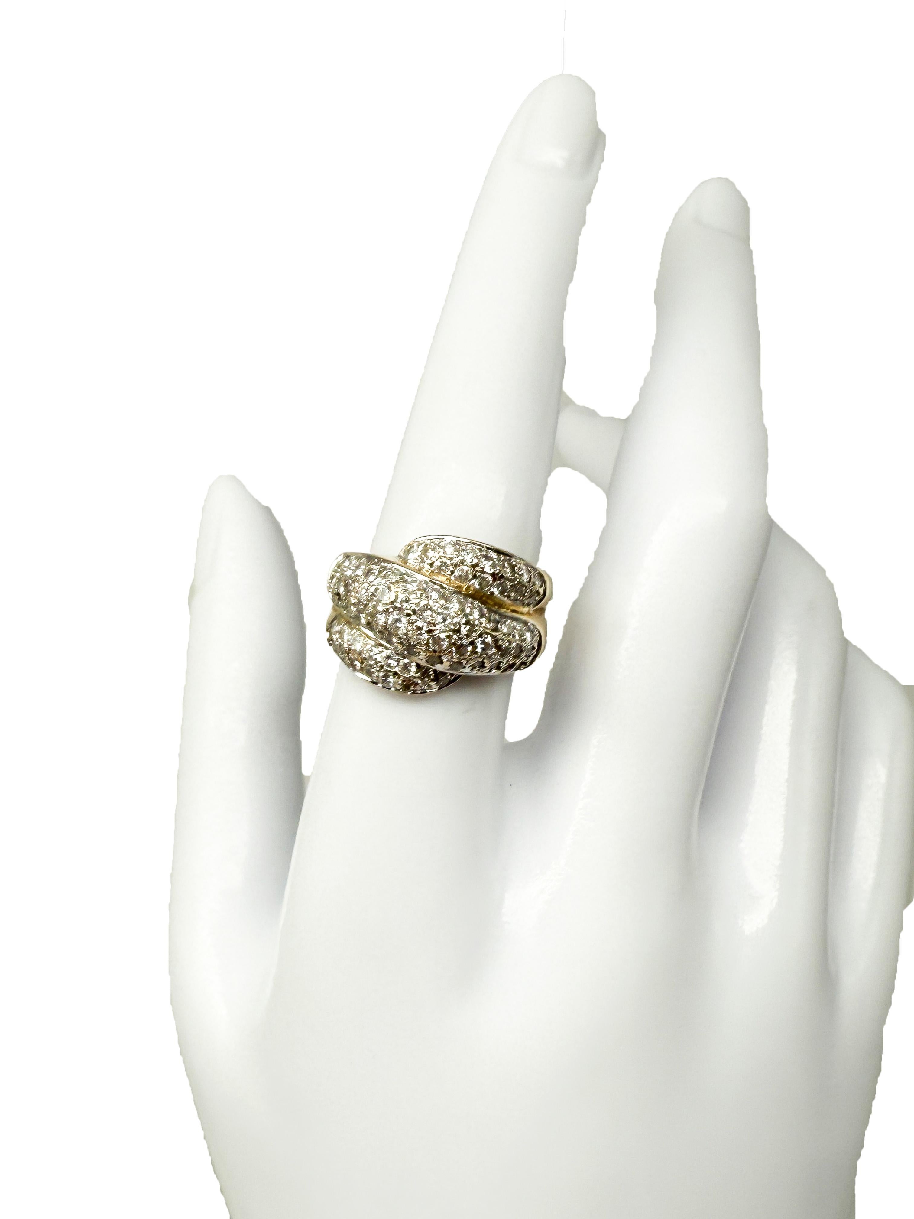 Women's or Men's Ring in 14K Yellow Gold with Diamonds For Sale