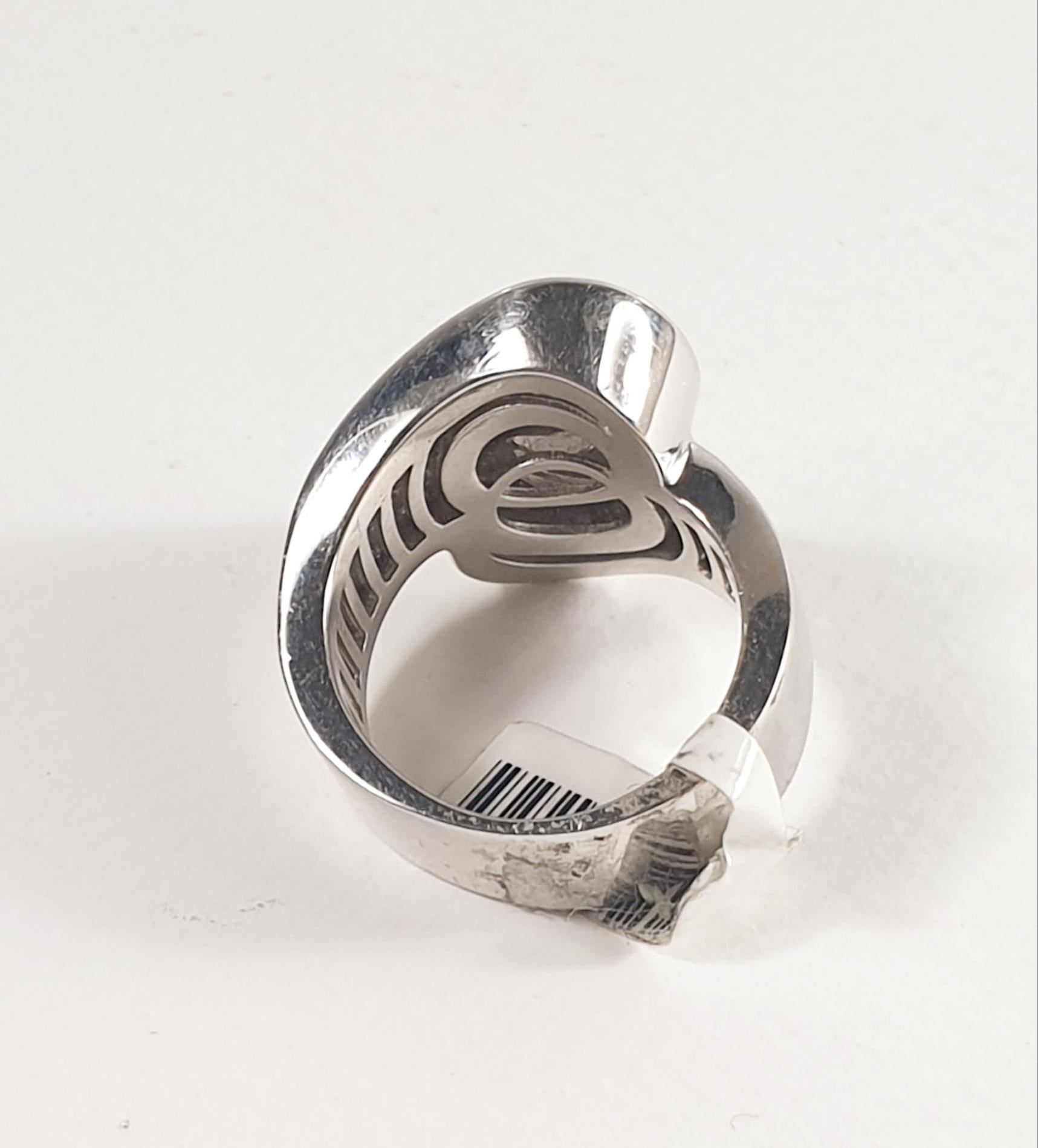 Brilliant Cut Ring in 18 Karat White Gold and Diamonds For Sale