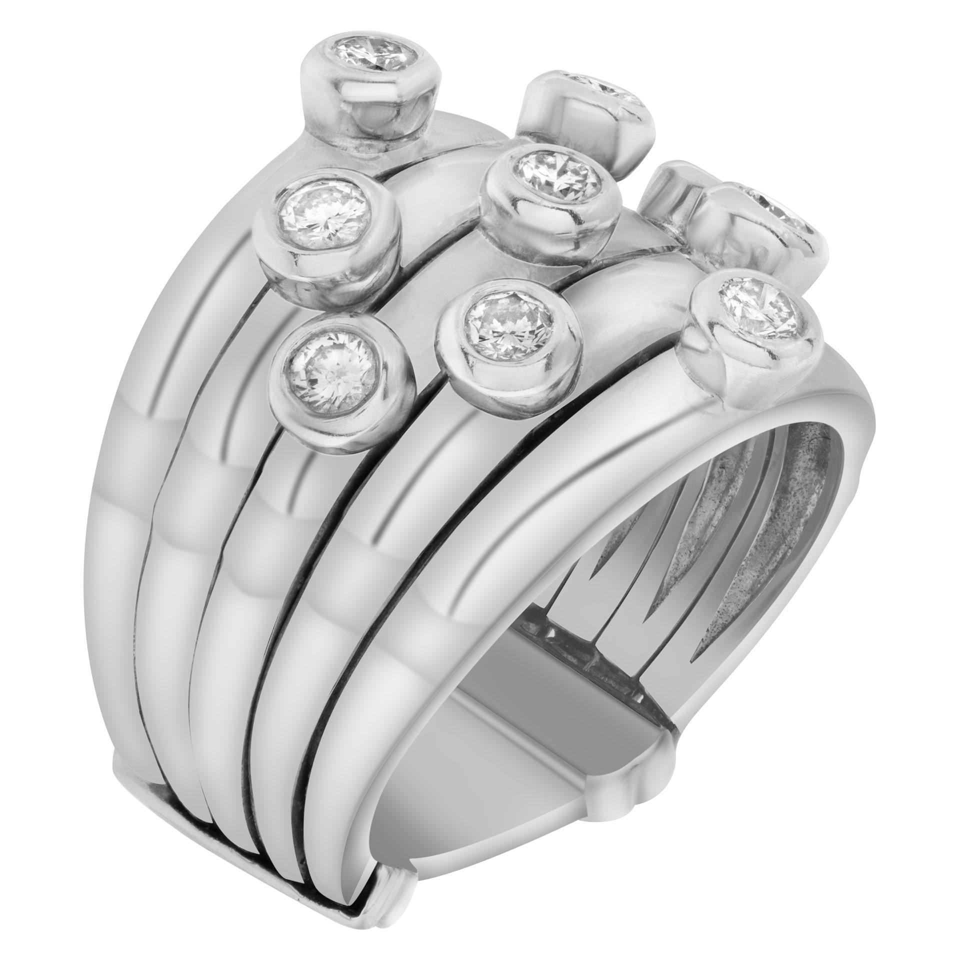 Ring in 18k White Gold with Diamond Accents In Excellent Condition For Sale In Surfside, FL
