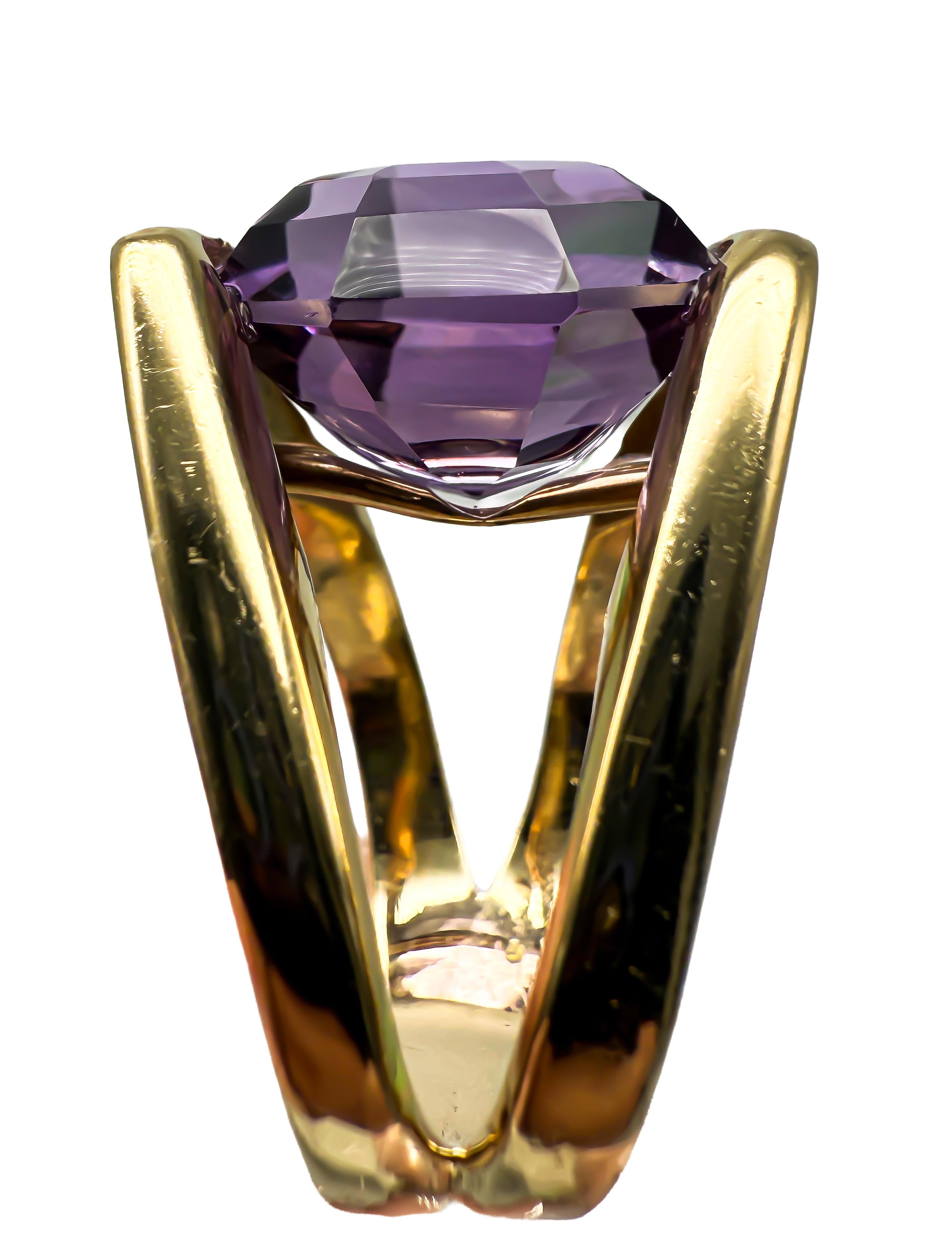 For Sale:  Ring in 18K Yellow Gold with Amethyst 2