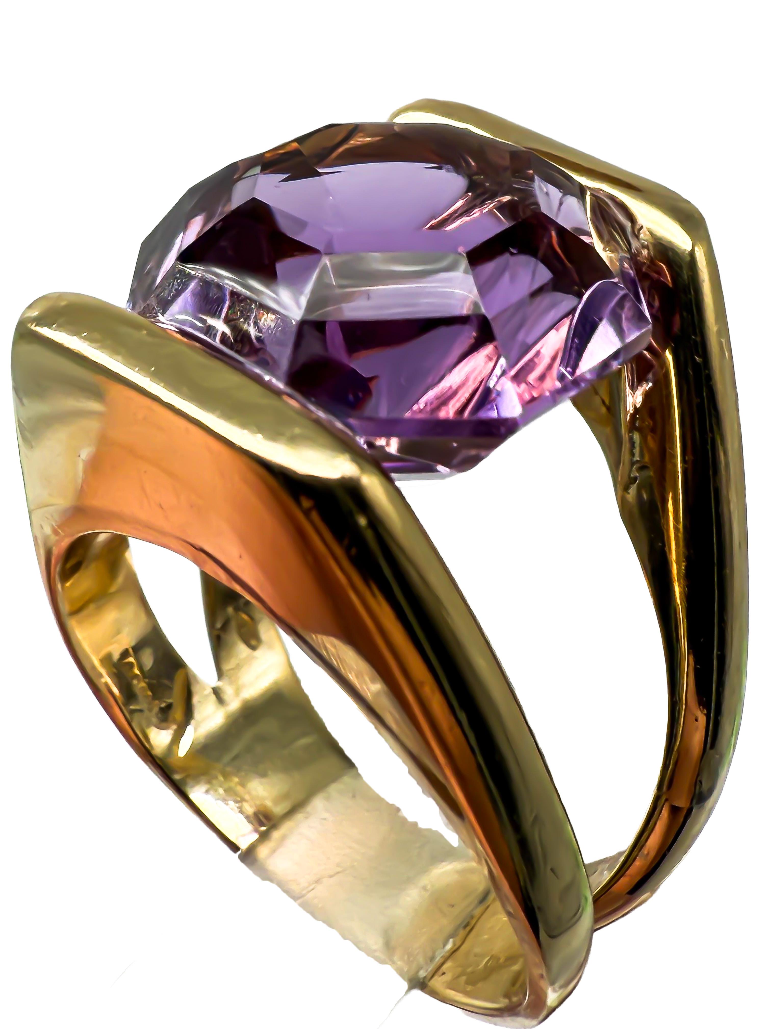 For Sale:  Ring in 18K Yellow Gold with Amethyst 3
