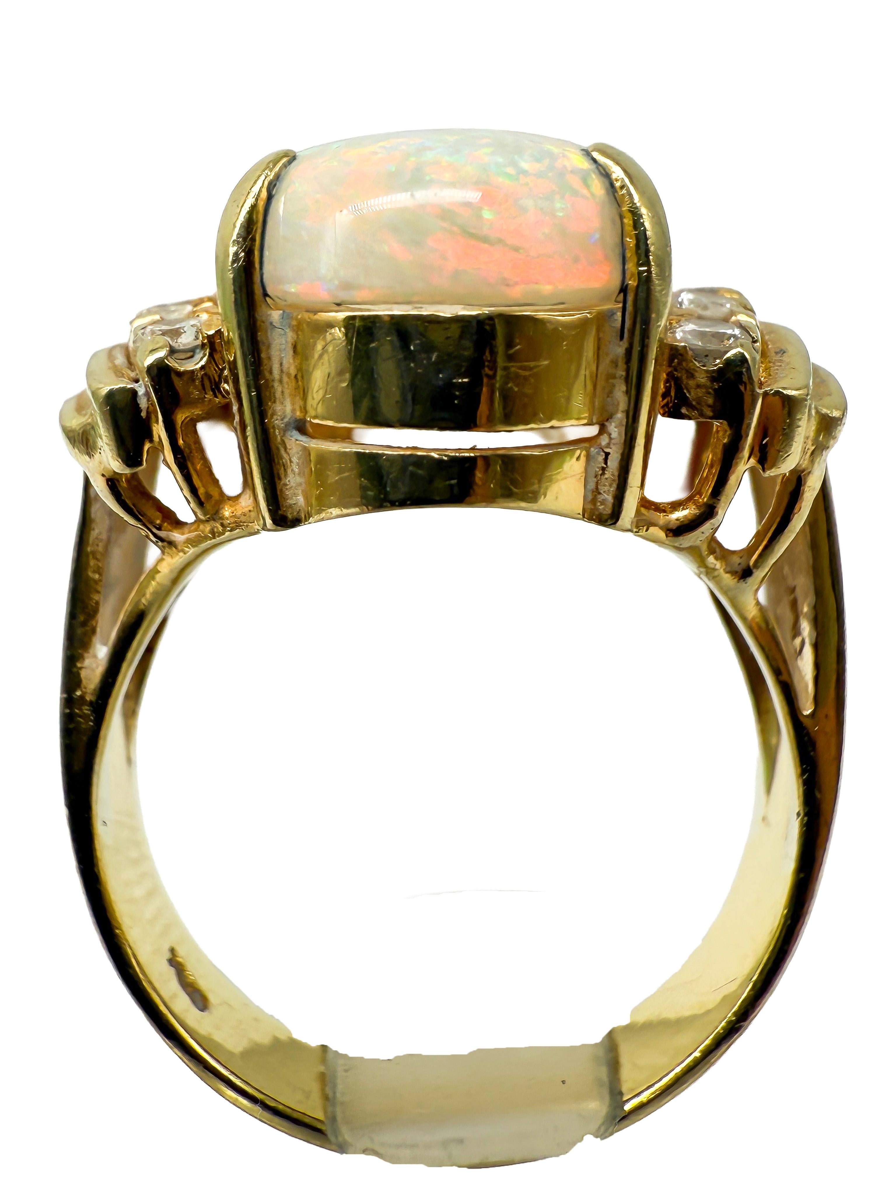 Ring in 18K Yellow Gold with Opal and Diamonds For Sale 3