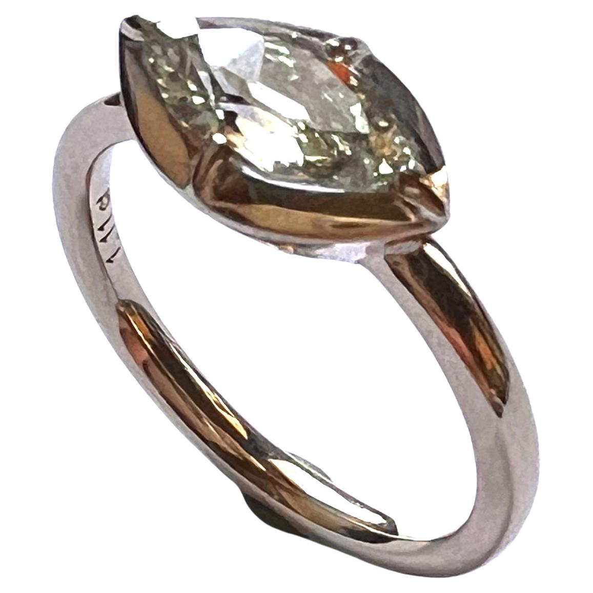 Ring in 750 Red Gold with Marquise Cut Diamond  For Sale
