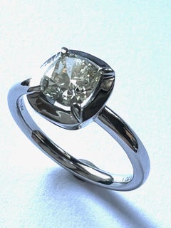 Ring in 950 Platinum with Vintage-cut Diamond