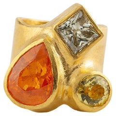 Ring in Fine Gold with 2.7 Carat Diamond, Hessonite and Saphire