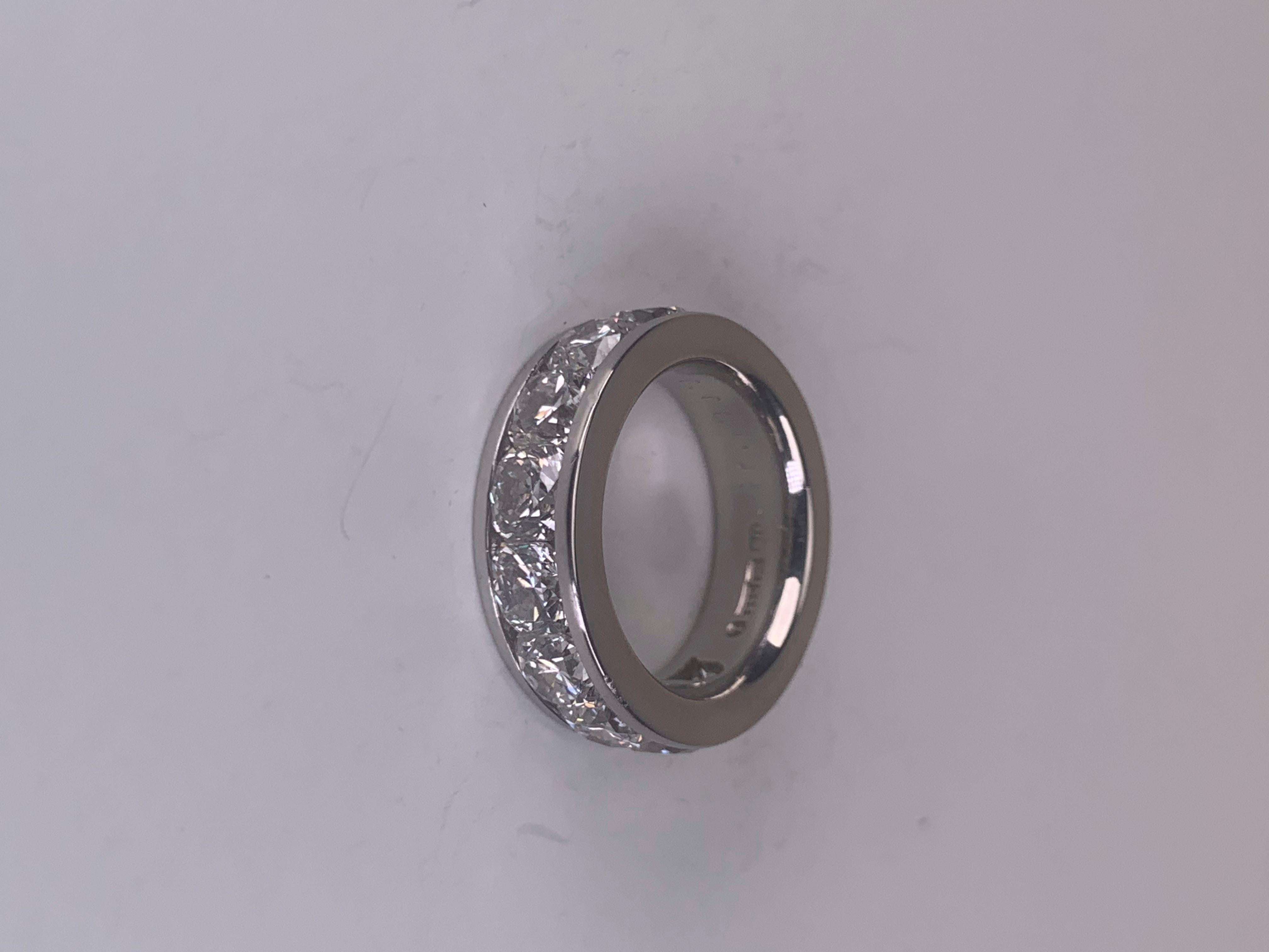 Ring in platinum and brilliants (6.30ct) im Zustand „Hervorragend“ im Angebot in Lisboa, PT