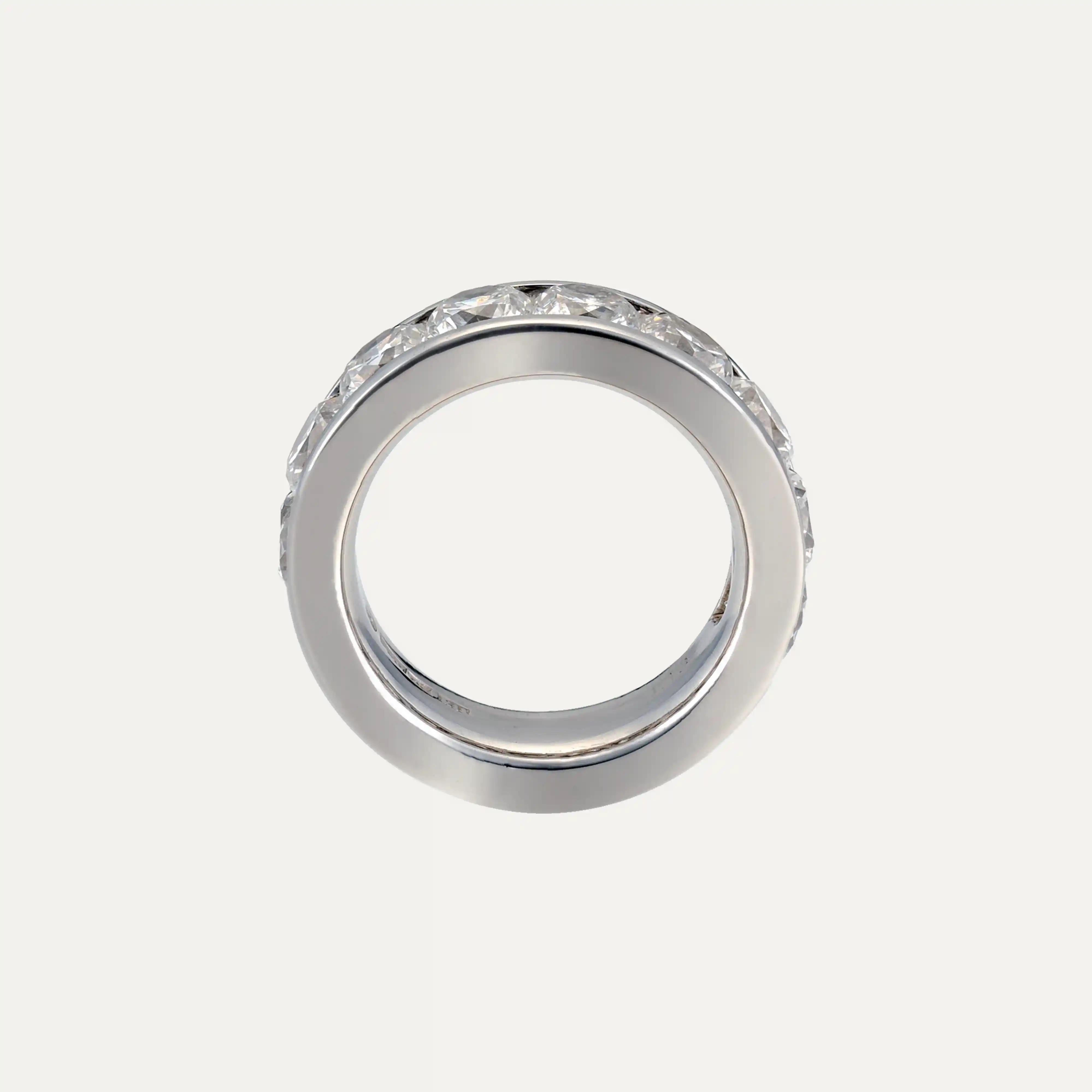 Ring in platinum and brilliants (6.30ct) im Angebot 2