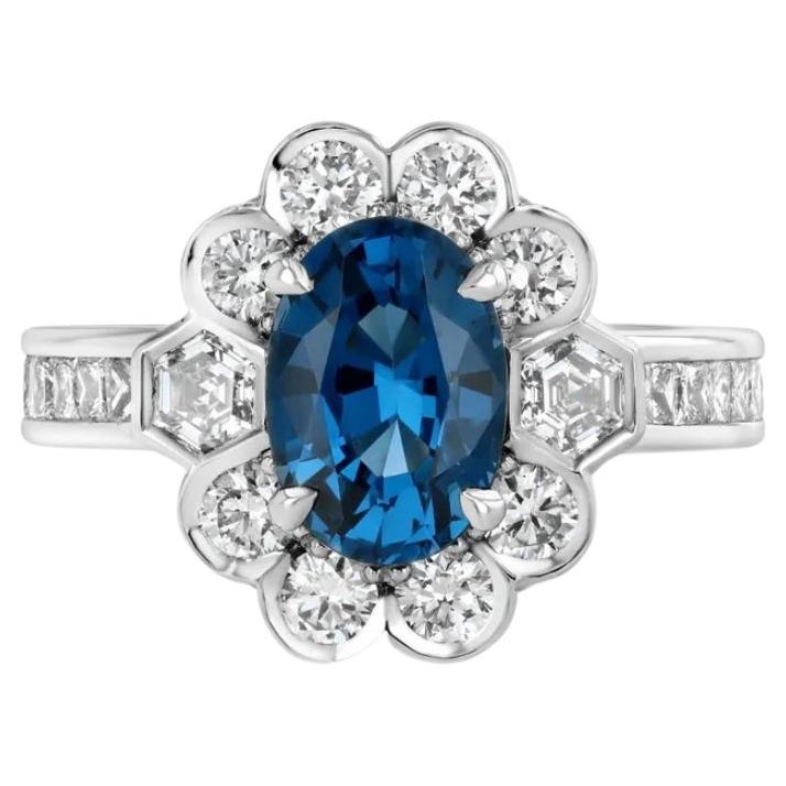 Ring in platinum, featuring a 2.09ct cobalt Spinel from Vietnam. AGL certified. For Sale