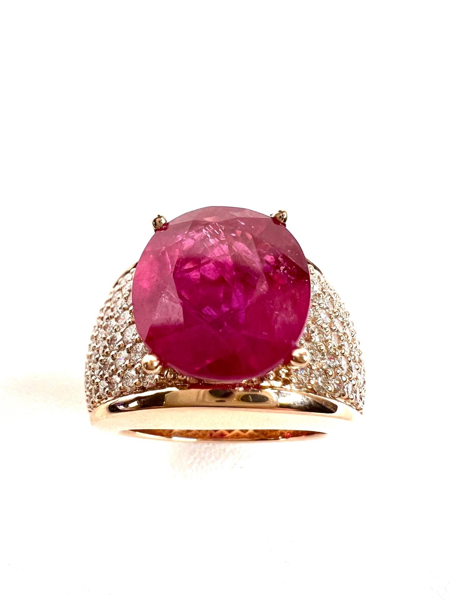 Thomas Leyser is renowned for his contemporary jewellery designs utilizing fine gemstones.

Ring in 18K Red Gold (17,3gr.) with 1x Ruby (cushion shape, 14,1x12,2mm, 10,28cts., clarity improved) + Diamonds (brillant-cut, 2,68cts., I/SI).

Ringsize is