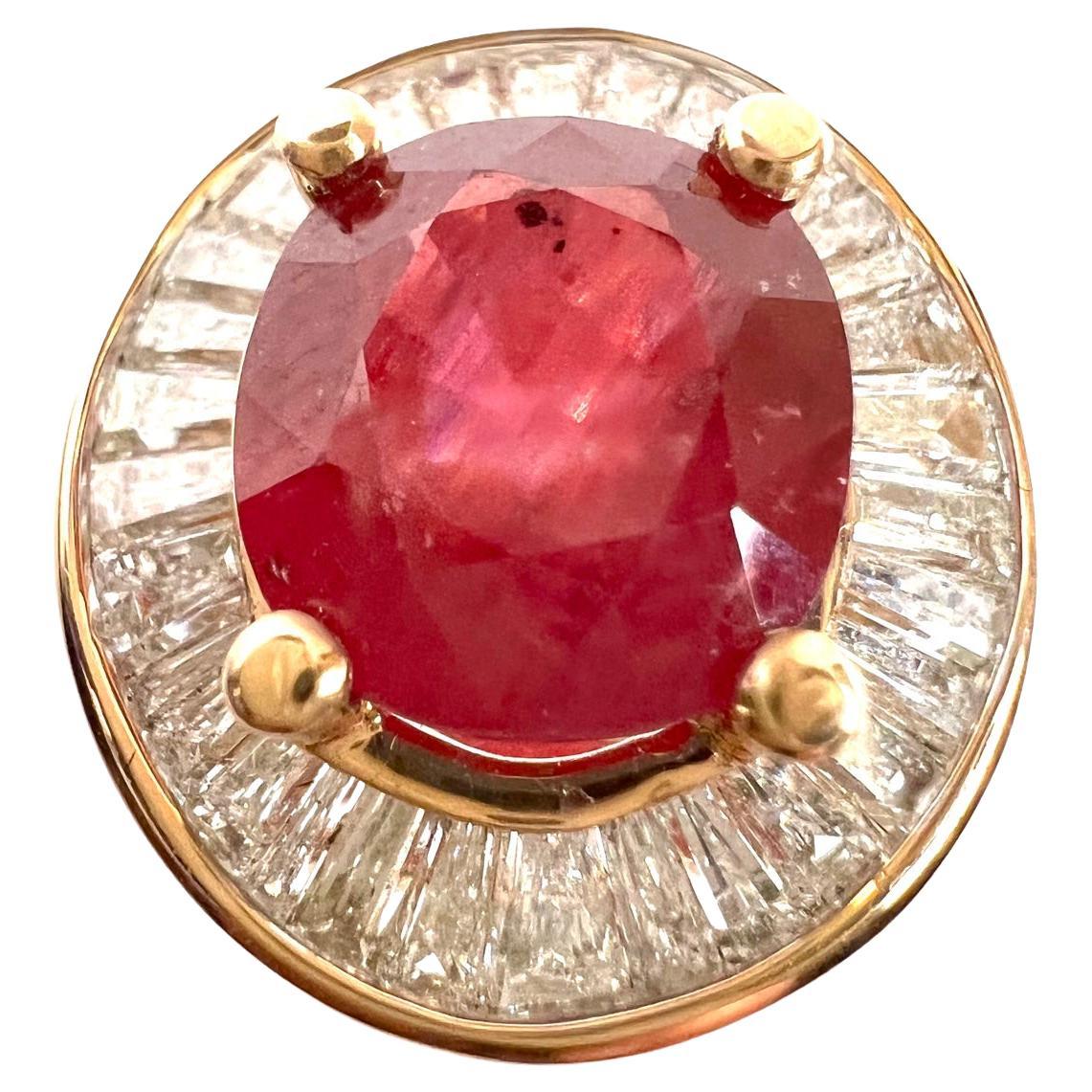 Ring in Red Gold with 1 Ruby and Diamonds. For Sale