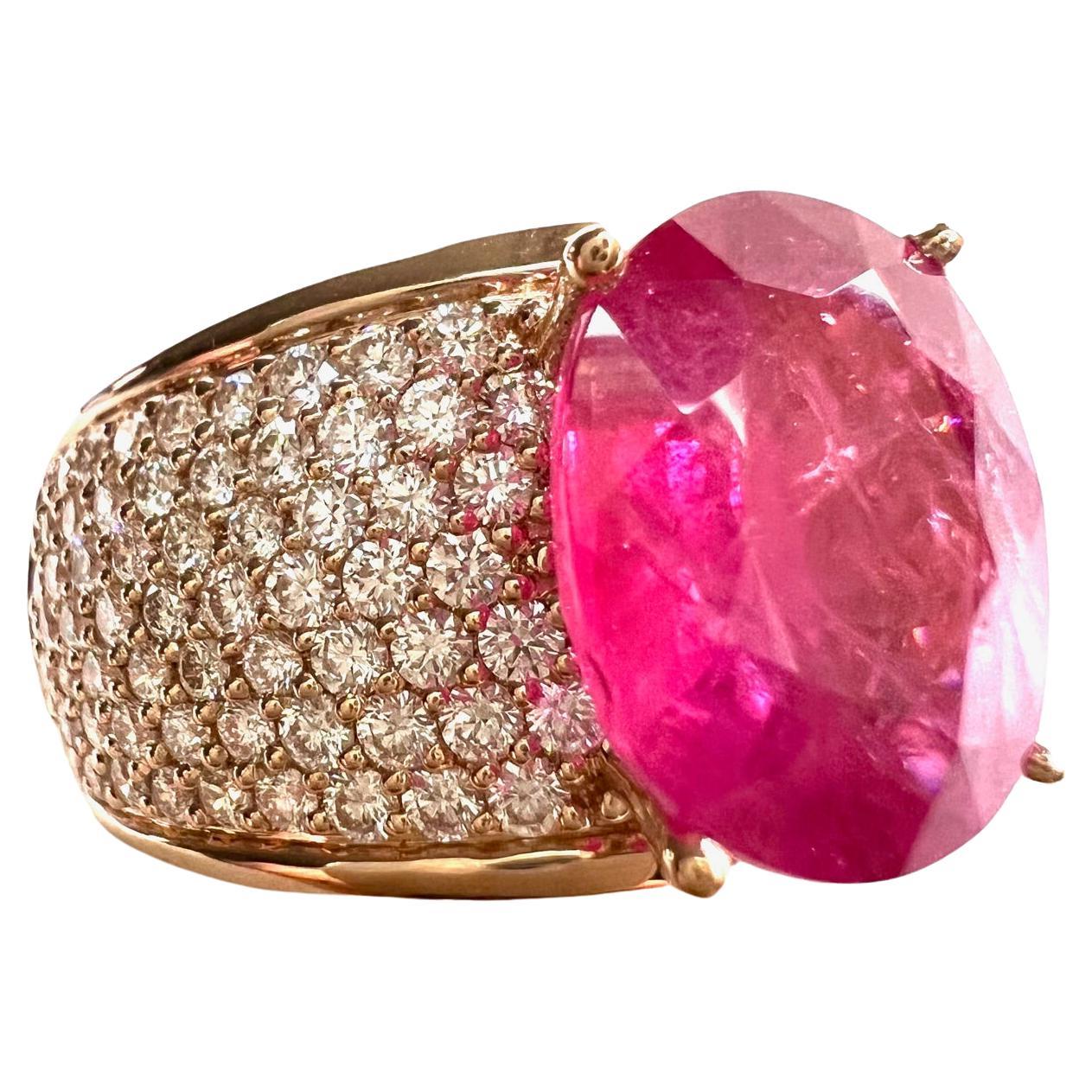Ring in Red Gold with 1 Ruby and Diamonds For Sale