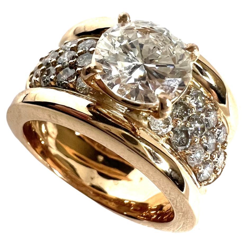 Ring in Red Gold with Diamonds For Sale