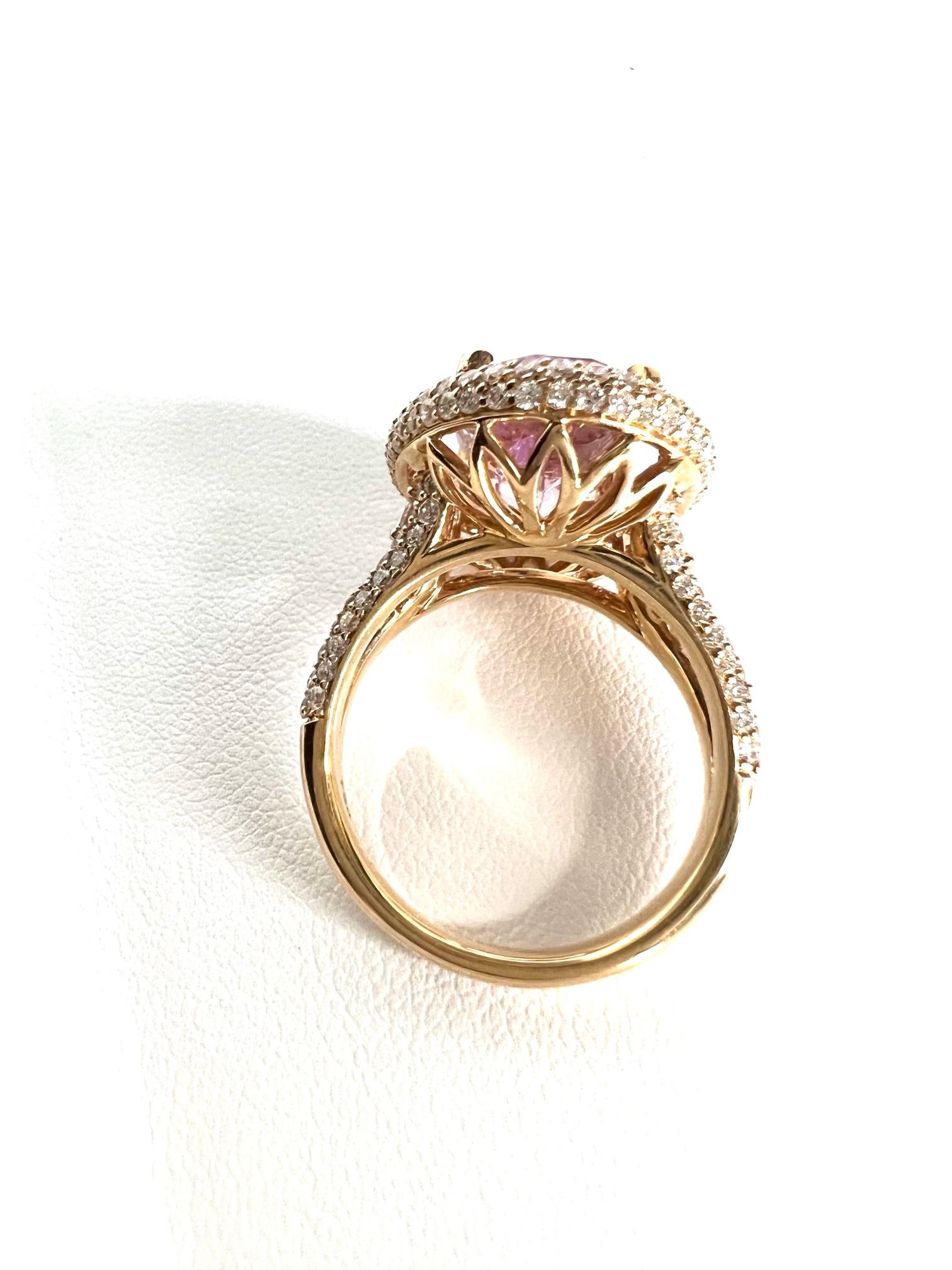 Women's Ring in Red Gold with Kunzite and Diamonds For Sale
