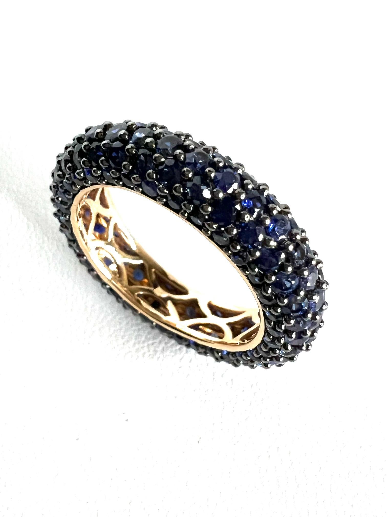 Ring in Red Gold with Sapphires In New Condition For Sale In Idar-Oberstein, DE