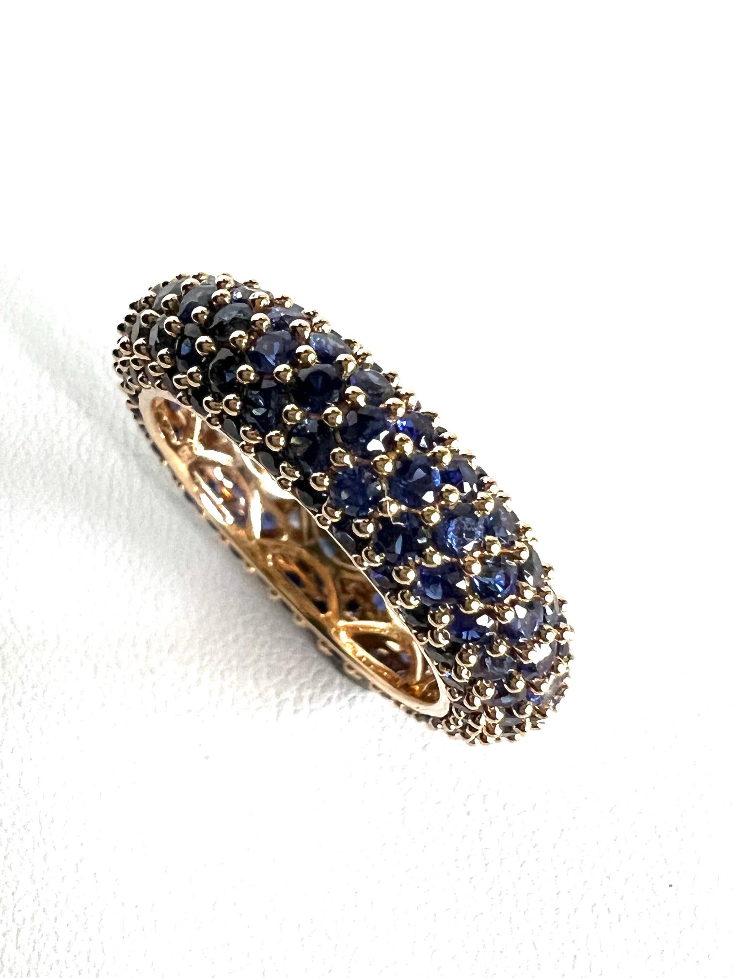 Women's Ring in Red Gold with Sapphires For Sale