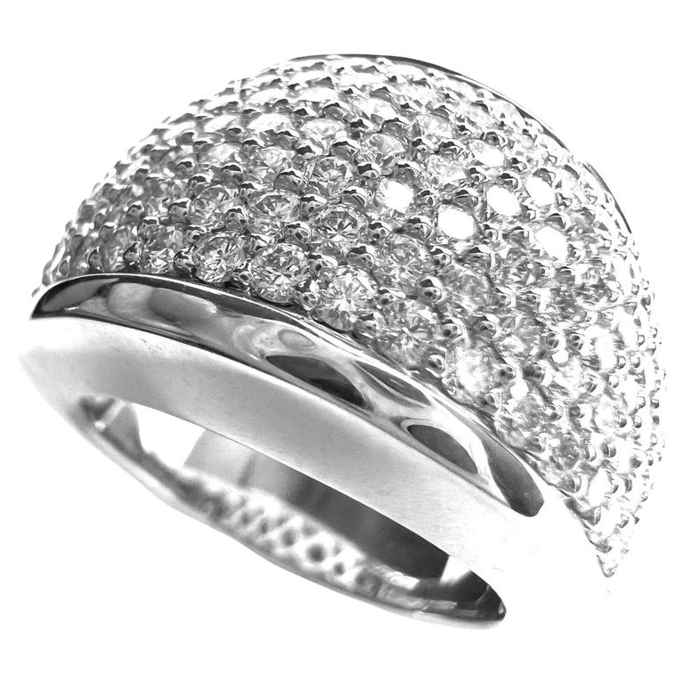 Ring in White Gold with Diamonds For Sale at 1stDibs