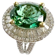 Ring in White Gold with Green Tourmaline and Diamonds
