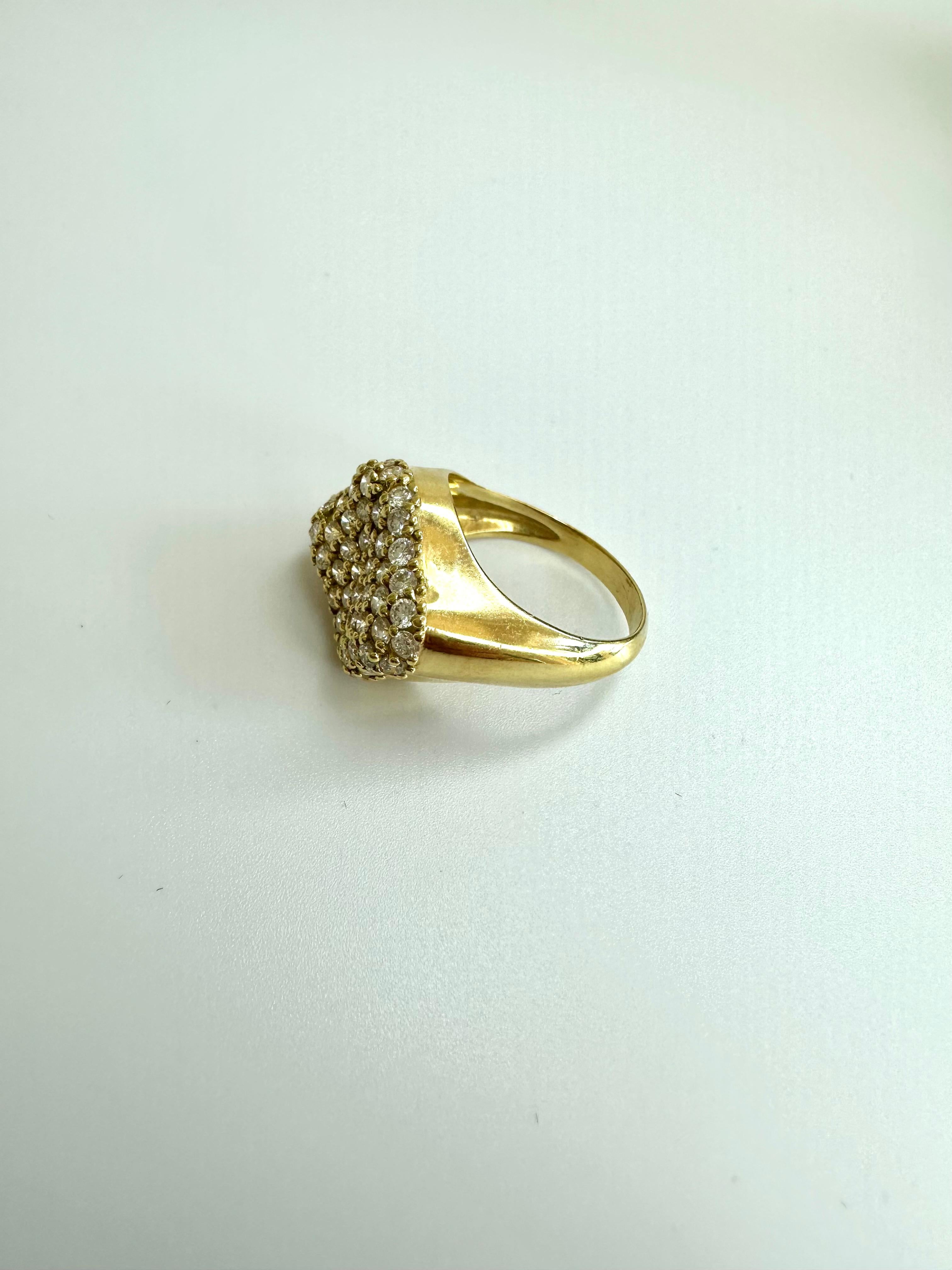 Ring in Yellow Gold and 1.37 Carats of Diamonds In New Condition For Sale In Cascais, Lisboa